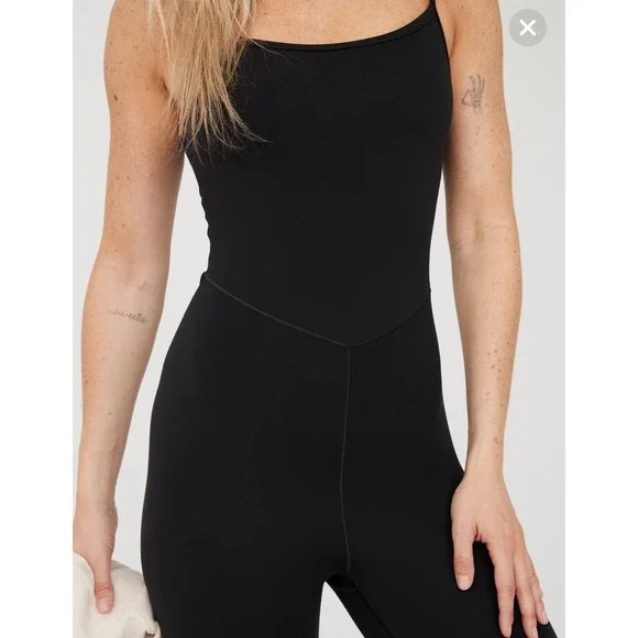 Aerie Offline Real Me Xtra Black Jumpsuit Sleeveless Flared Leg Medium - Picture 8 of 13